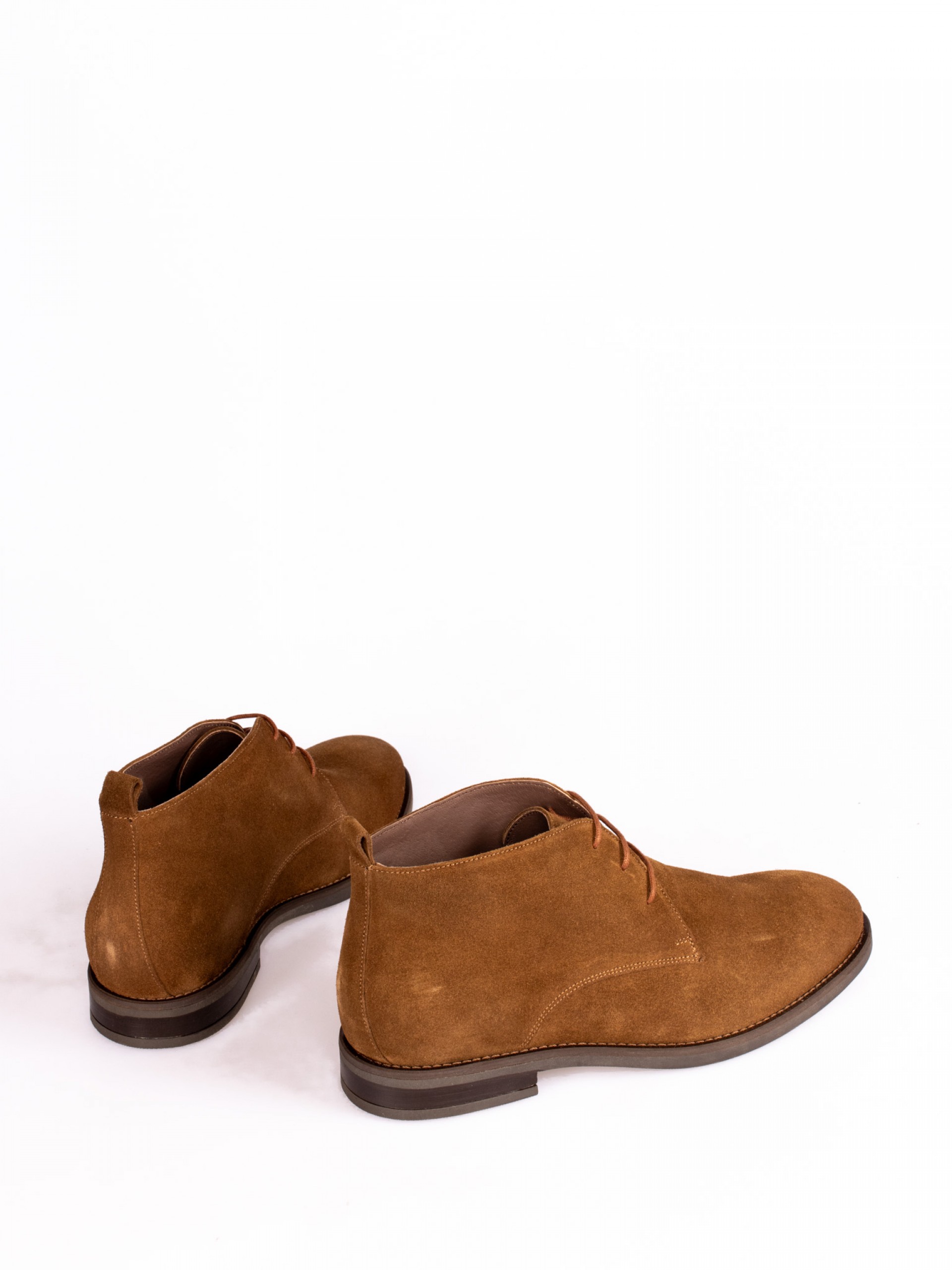 Botim com Atacador em Camurça