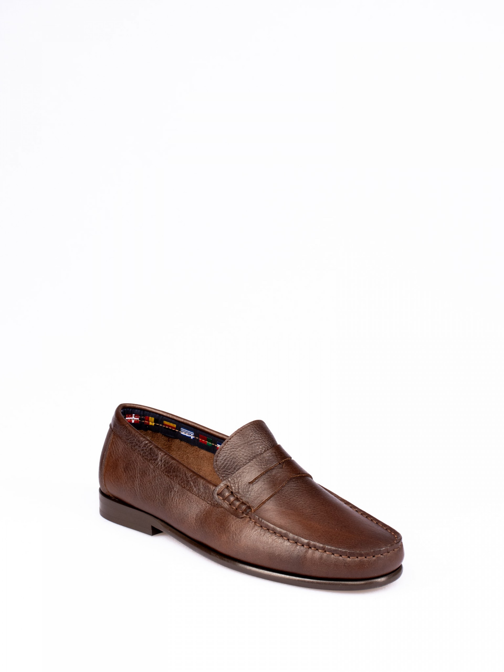 Sapato  Mocassim com Travessão em Pele