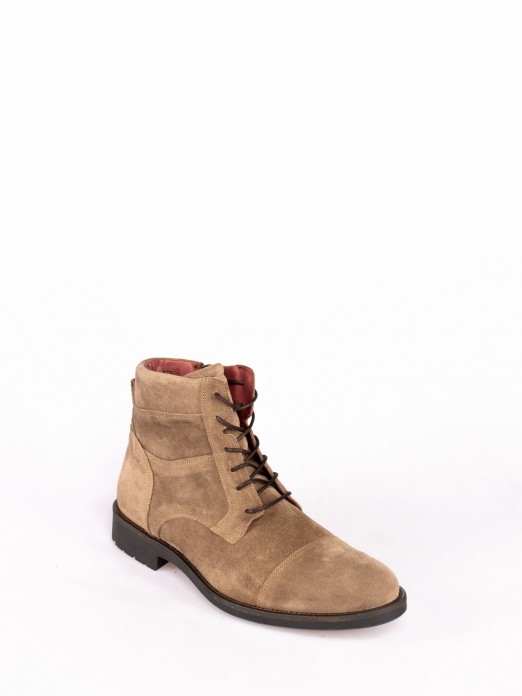 Classic Lace up Ankle Boots in Suede