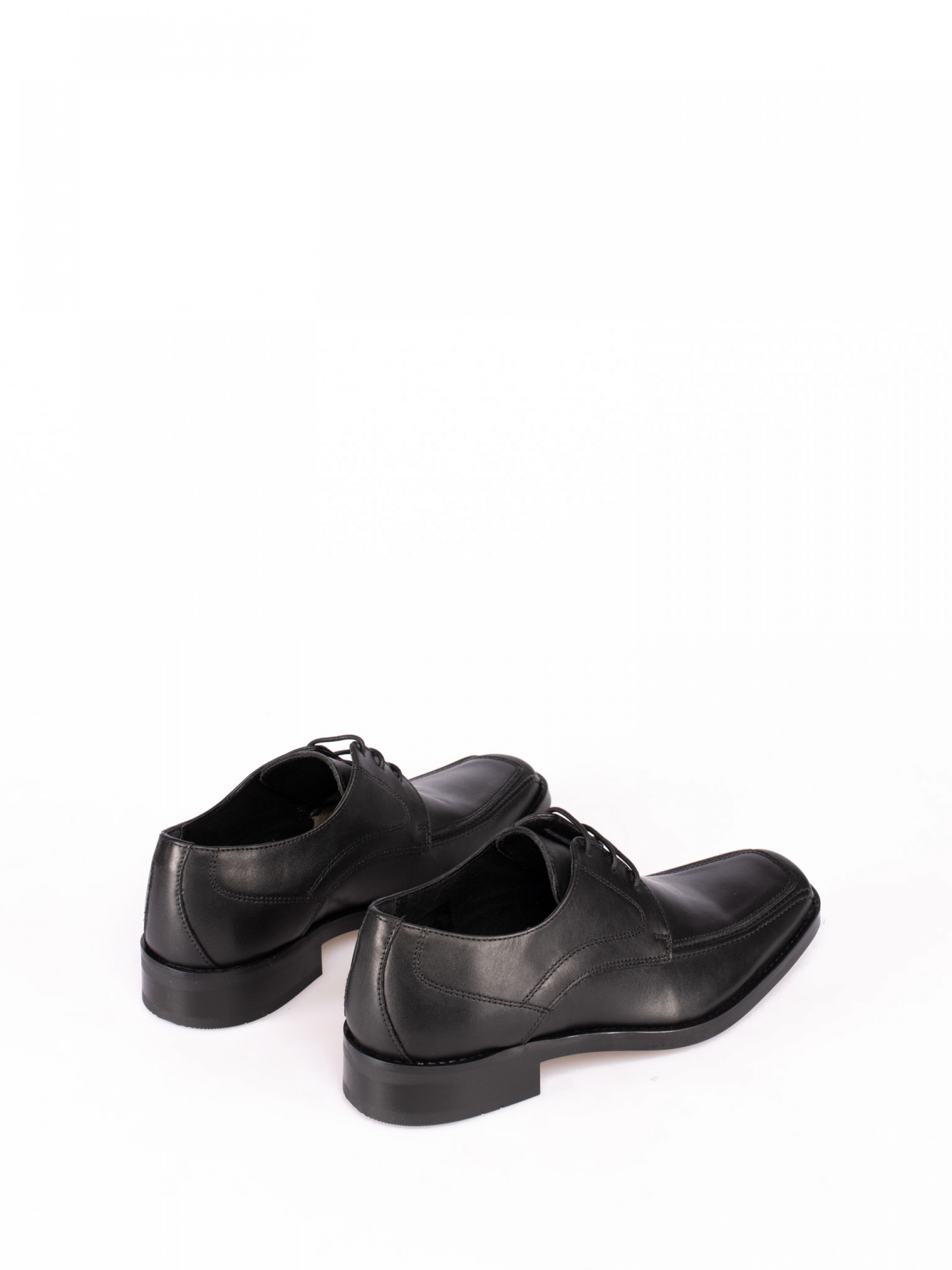 Classic Shoes with Laces