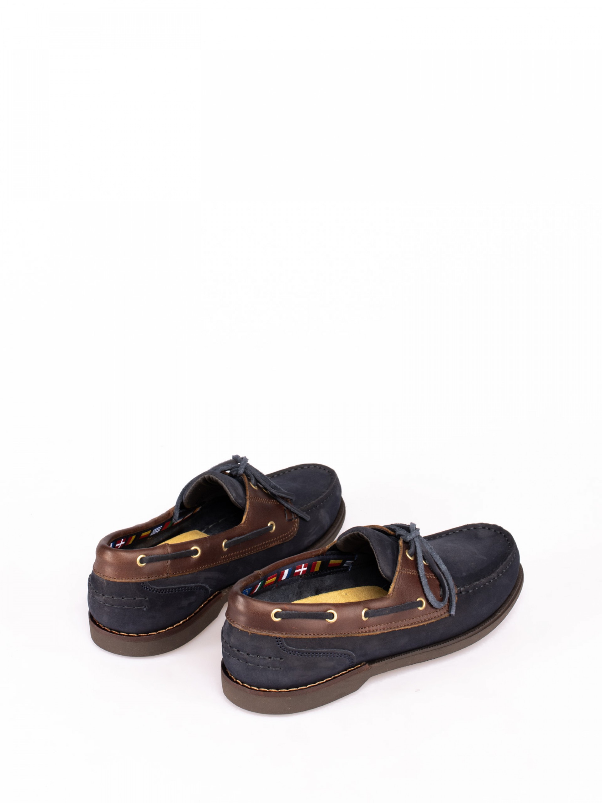 Sapato de Vela Nobuck e Pele Lisa