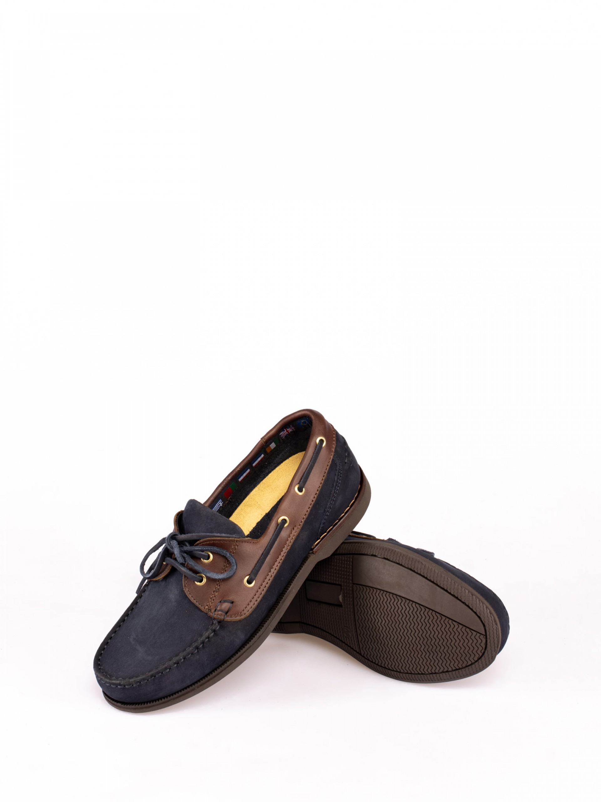 Sapato de Vela Nobuck e Pele Lisa