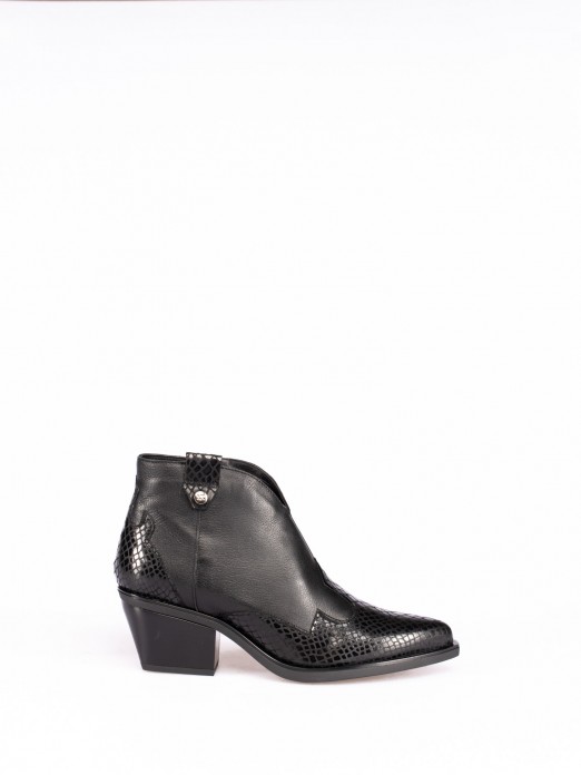 Texan Ankle Boot with Snake Skin Effect Toe.