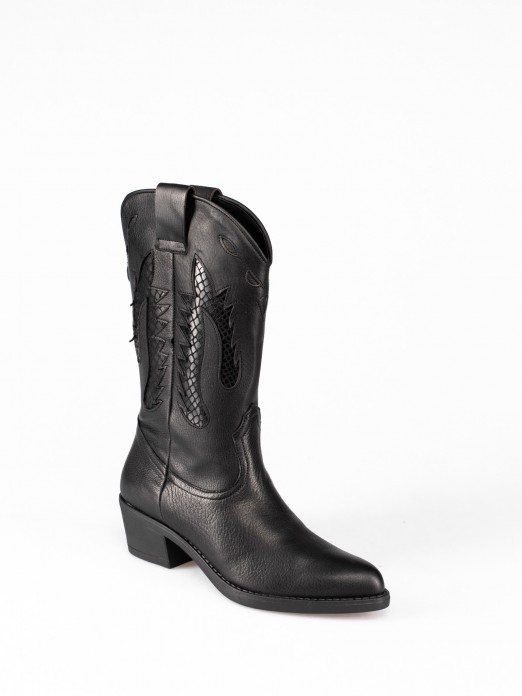Mid-Calf Texan Boot in Leather.