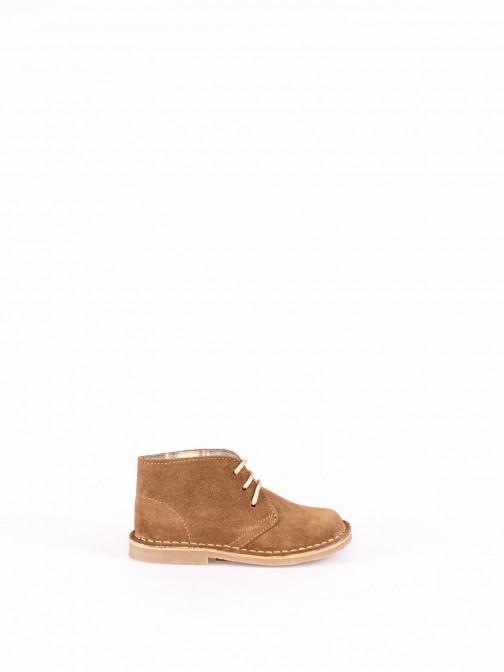 Lace-up Boots in Suede 24/27