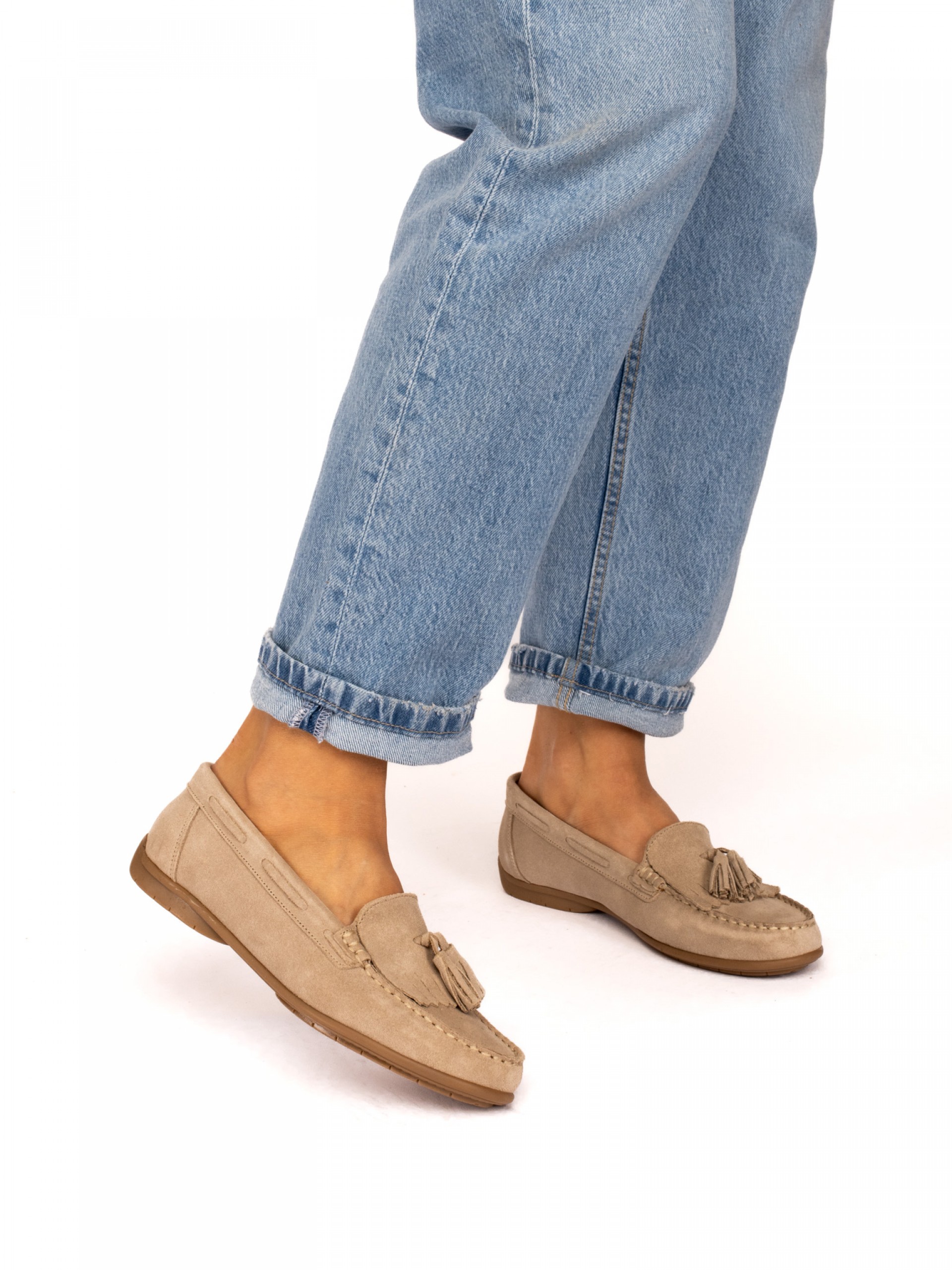 Mocassim Clássico em Camurça com Berloques