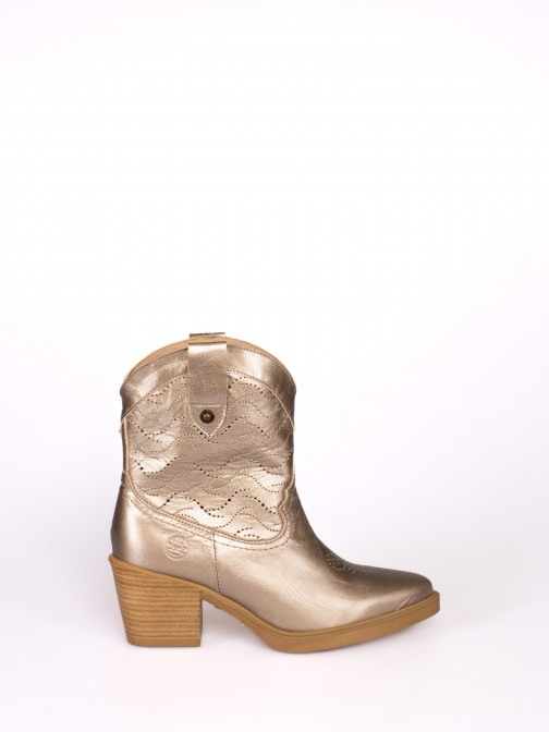Texan Laminated Leather Ankle Boot