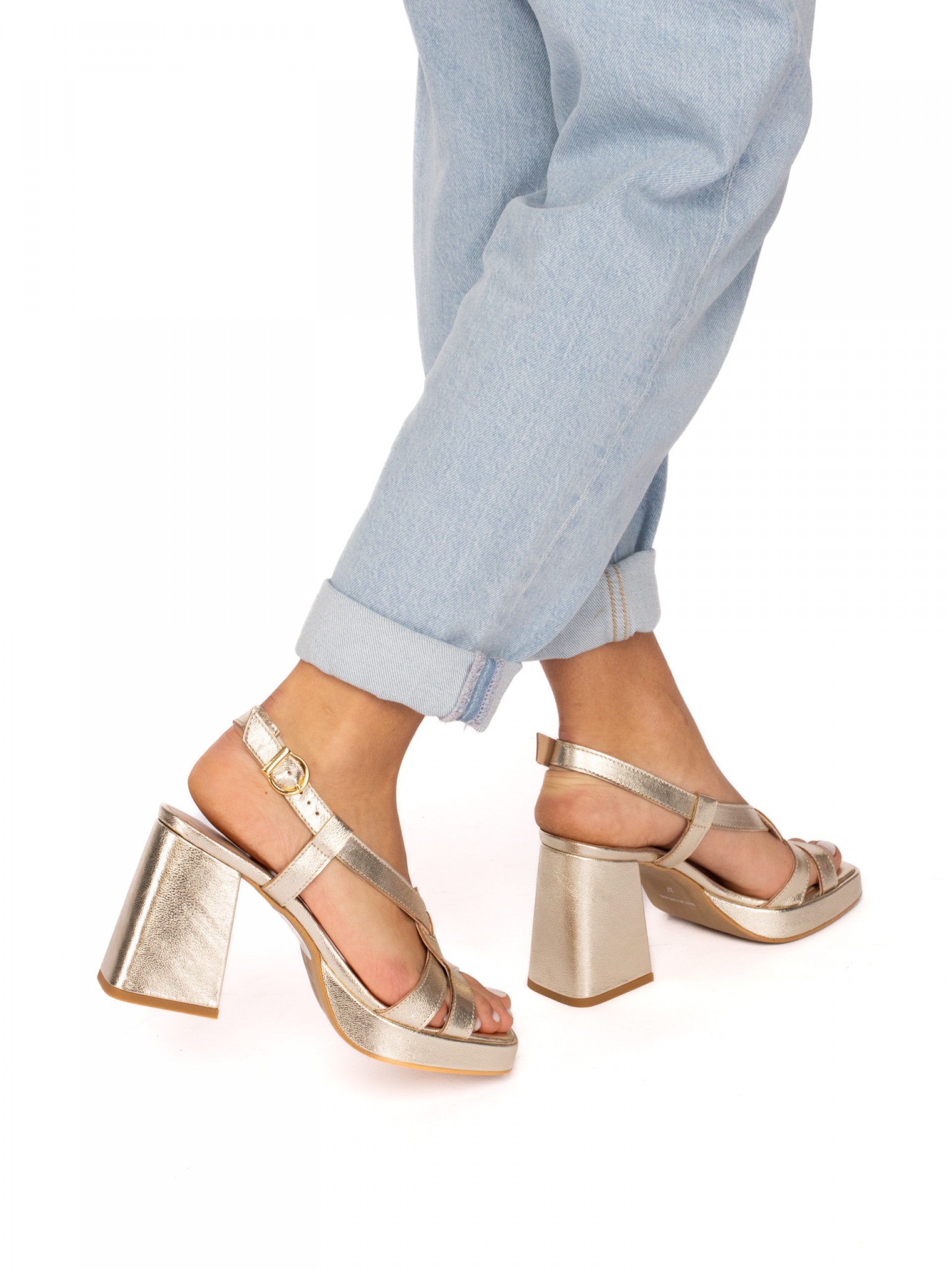 Sandália Compensada