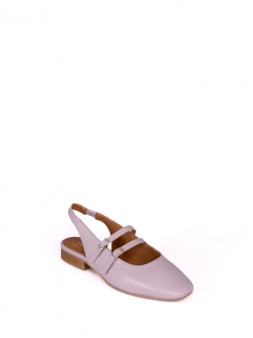 Flat Leather Shoes with Buckles