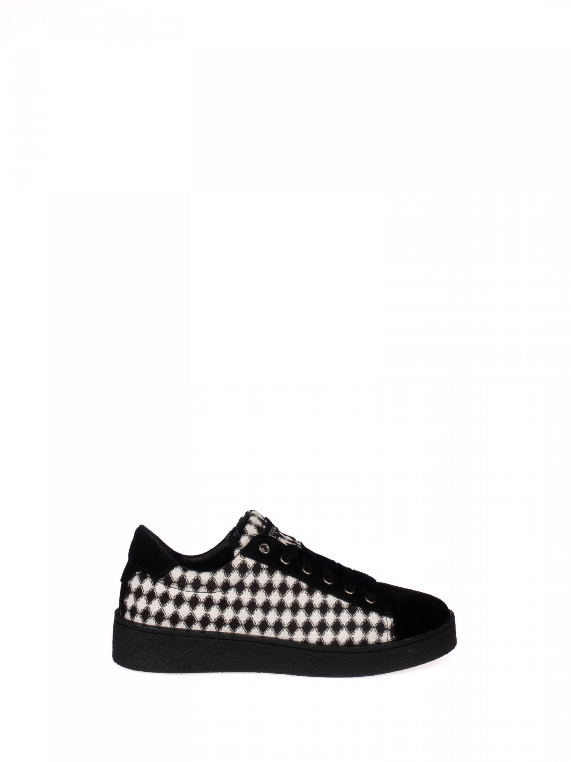 Checkered Sporty Shoe