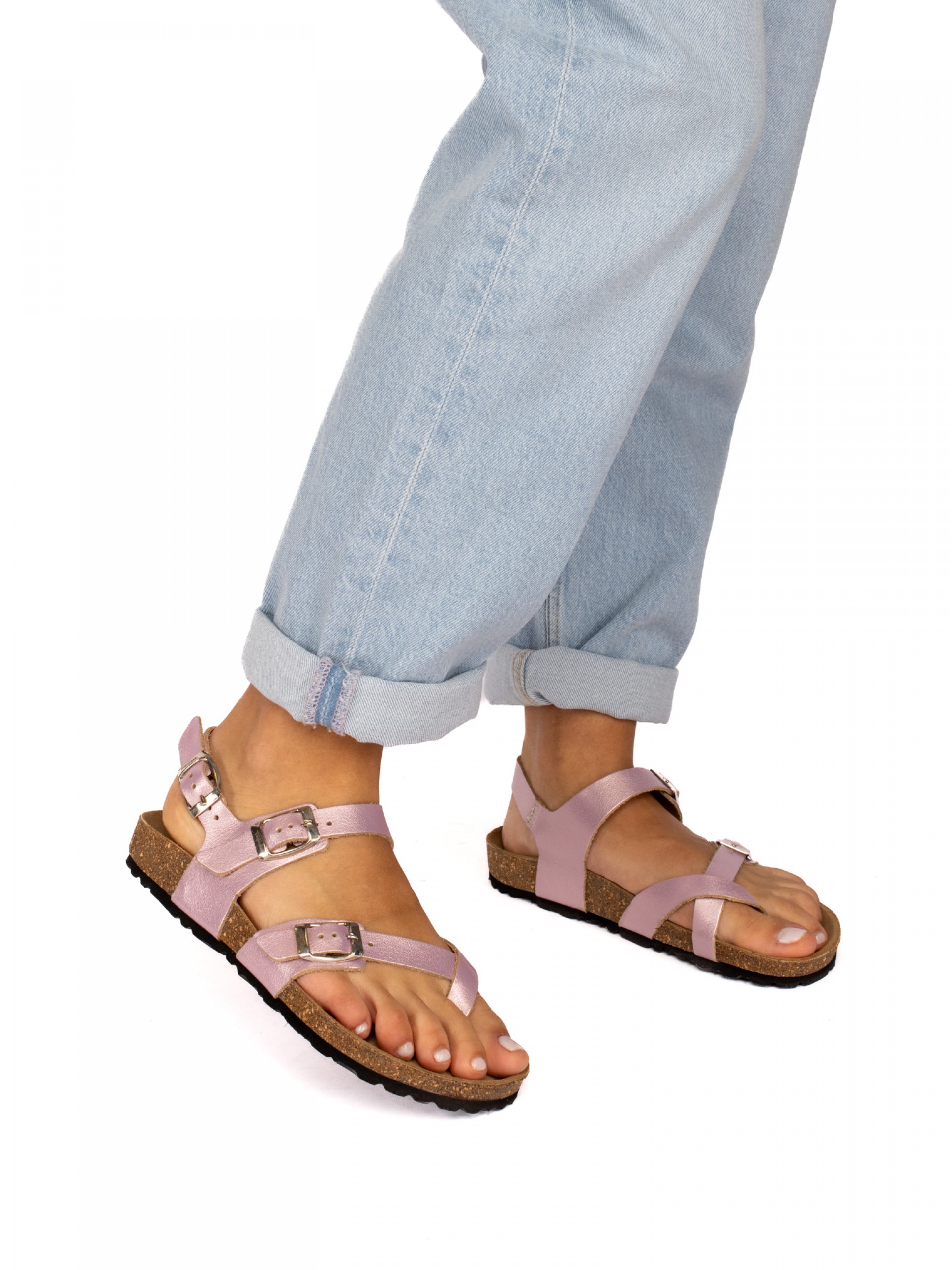 Sandália com Fivelas Pele Laminada