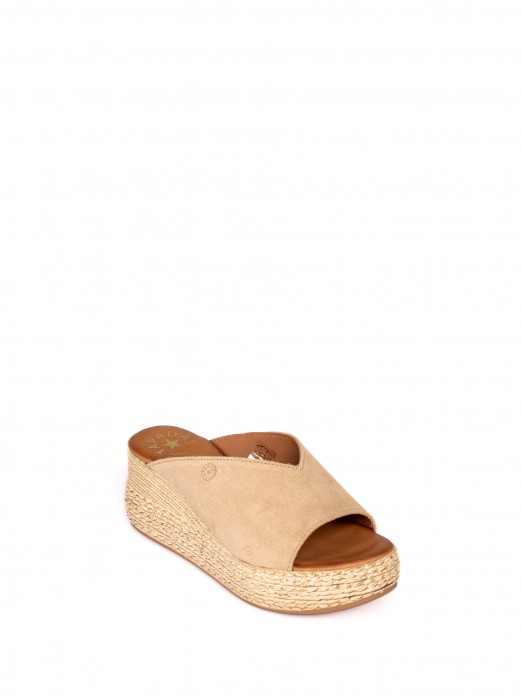 Wedge Sandal in Suede