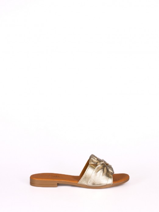 Slipper in Leather with Bow