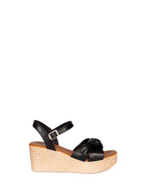 Wedge Sandal with Knot in Leather