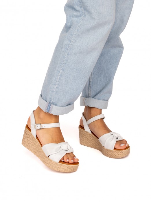 Wedge Sandal with Knot in Leather