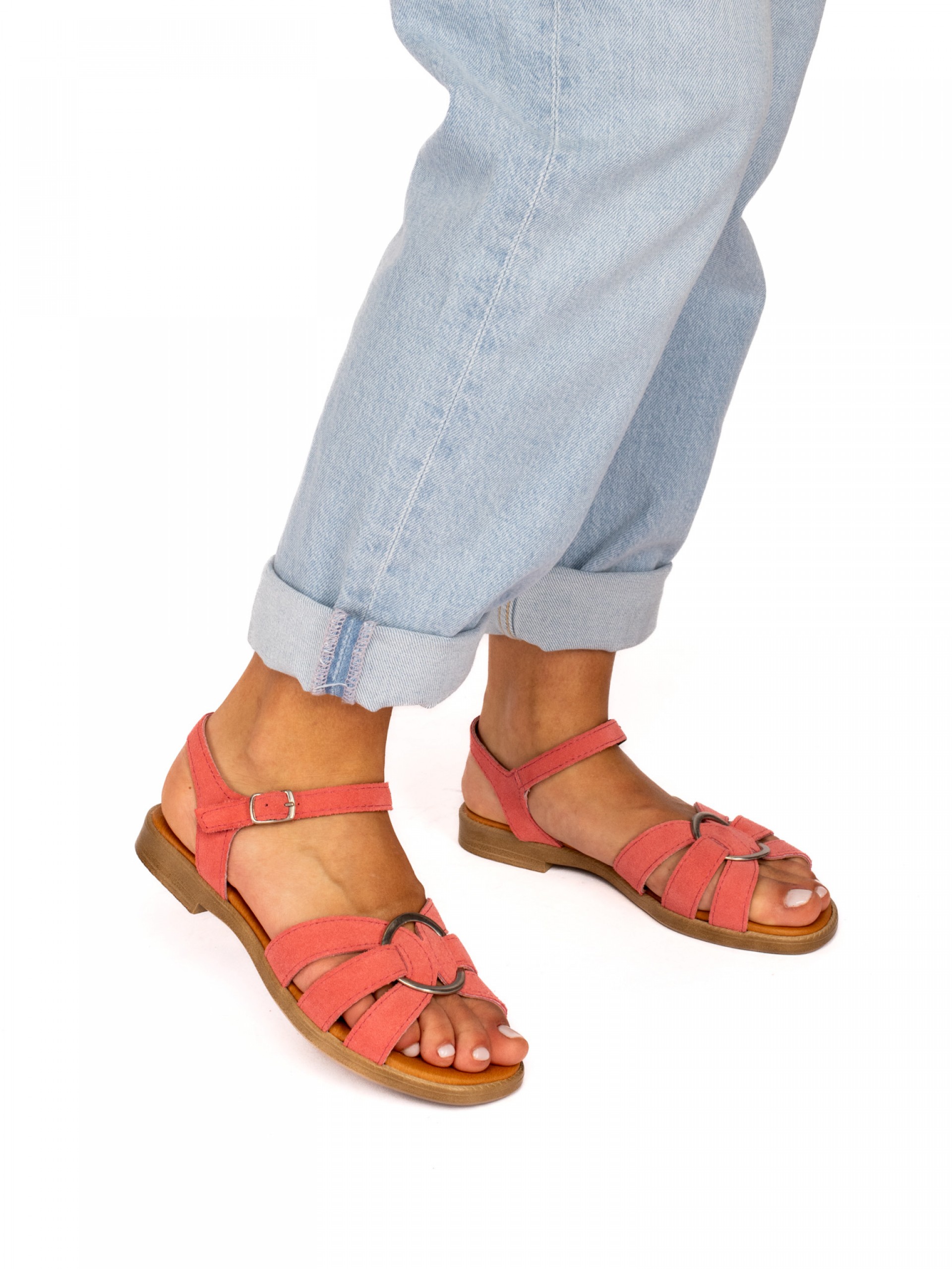 Sandália Rasa em Camurça