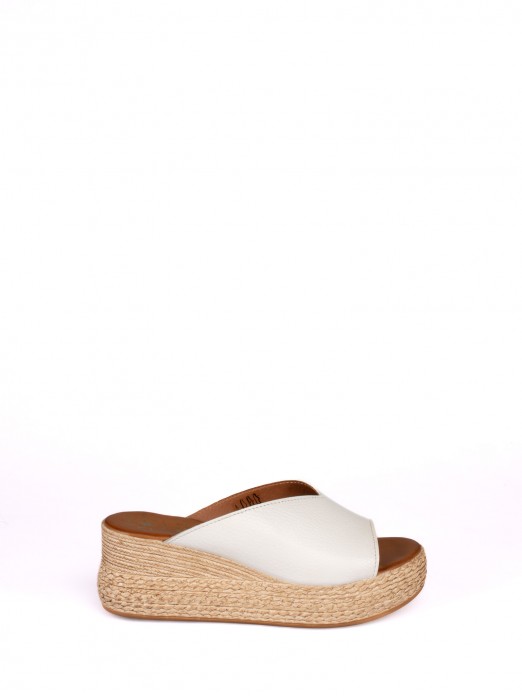 Wedge Sandal in Leather