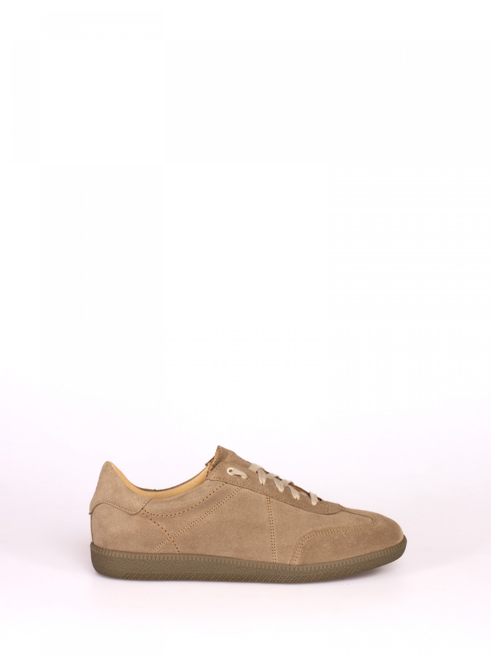 Sapato Desportivo em Camurça