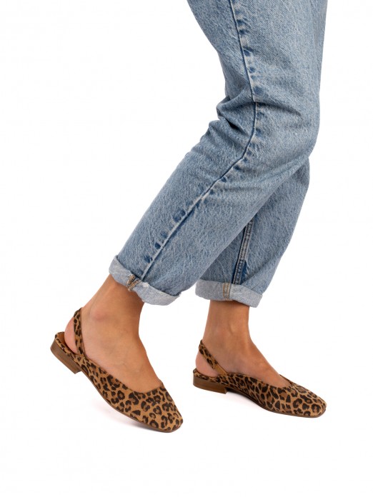 Flat Suede Shoe with Leopard Print Effect