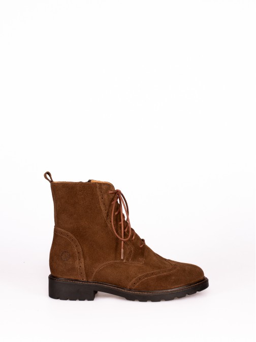 Oxford Ankle Boot
in Suede