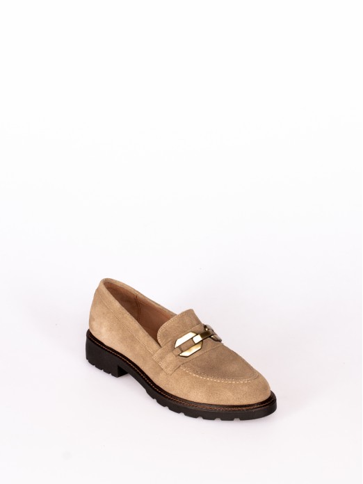 Classic Loafer with Chain in Suede