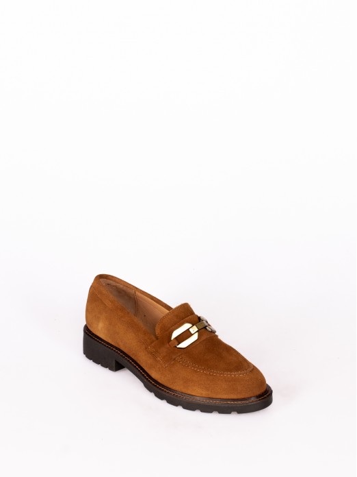 Classic Loafer with Chain in Suede