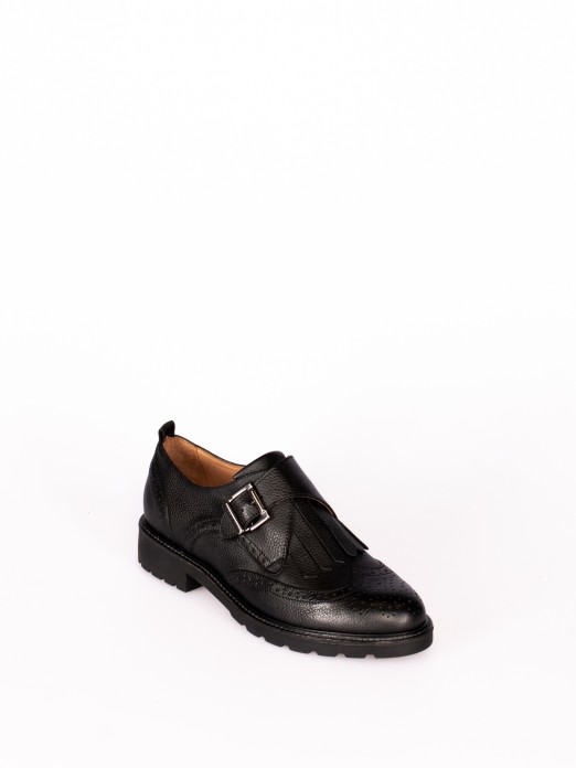 Leather Oxford Shoe with Buckle