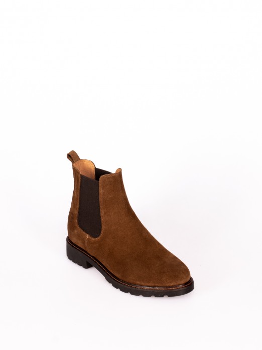 Suede Boot with Elastic