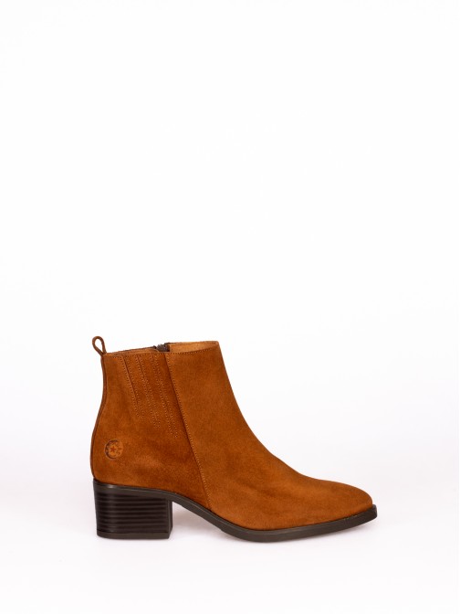 Suede Boot with Heel