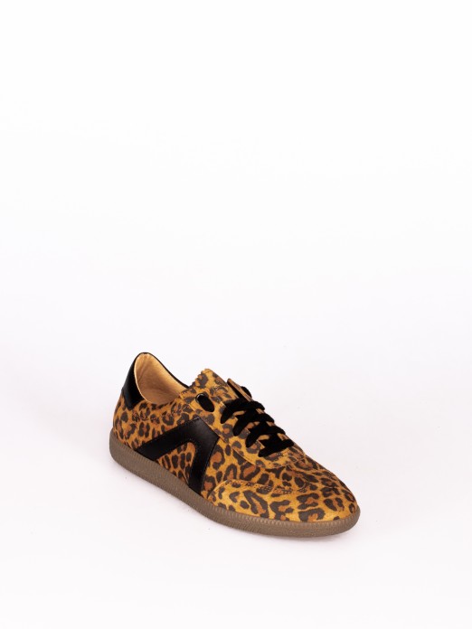 Sports Shoe in Suede with Leopard Effect