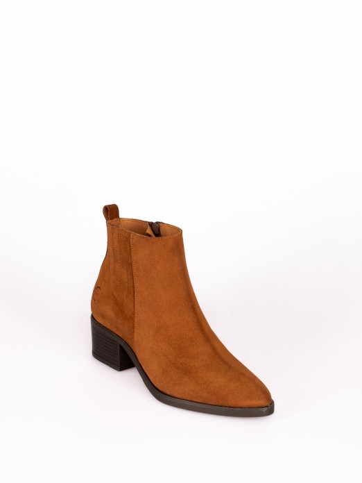 Suede Boot with Heel