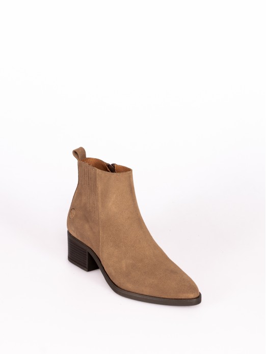 Suede Boot with Heel