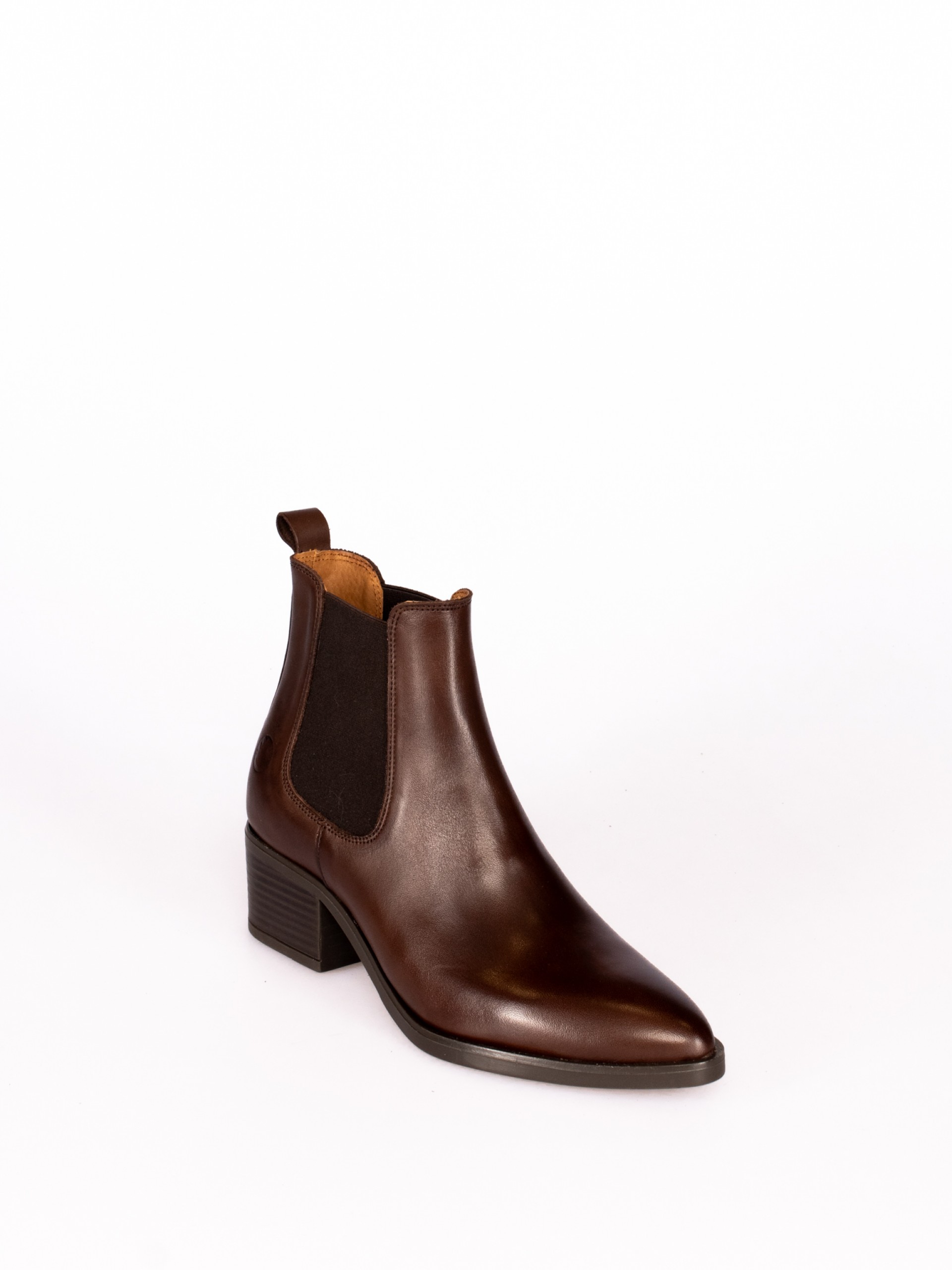 Botim com Salto e Elásticos em Pele