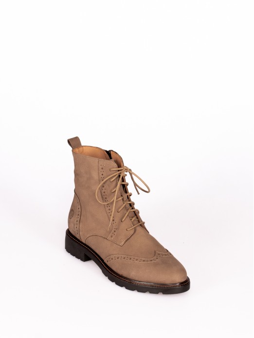 Nubuck Oxford Boot with Laces