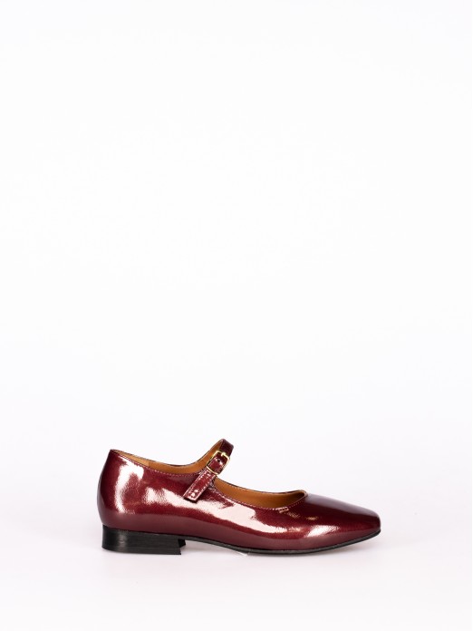 Patent Leather Mary Jane Style Shoes