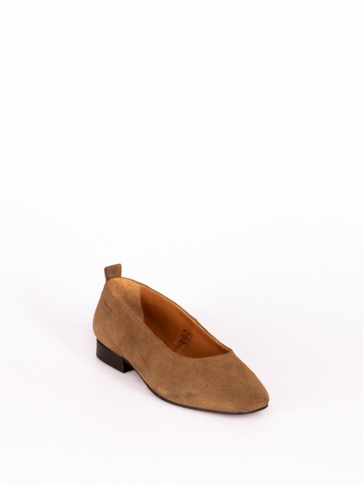 Low Heel Suede Shoes