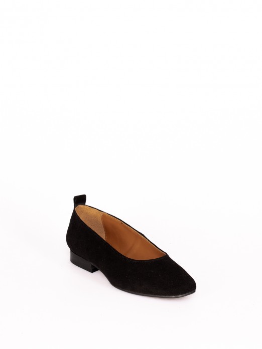 Low Heel Suede Shoes