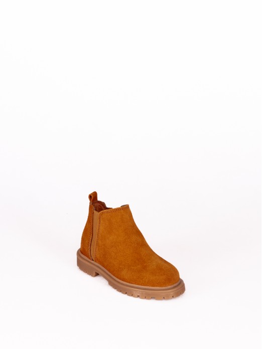 Suede Boot with Elastic