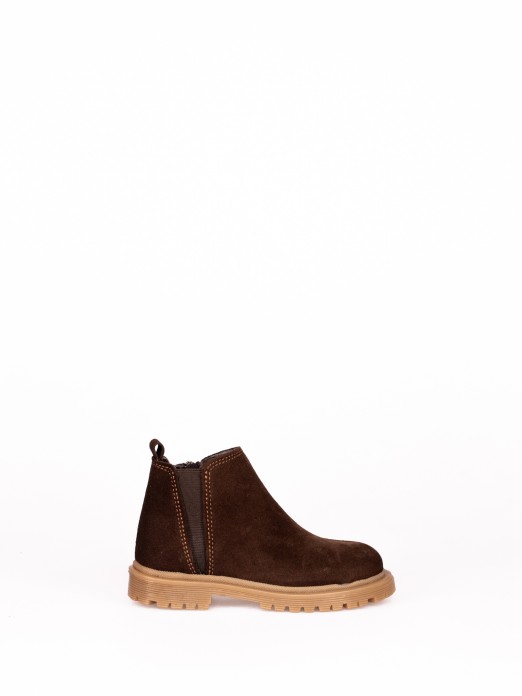 Suede Boot with Elastic