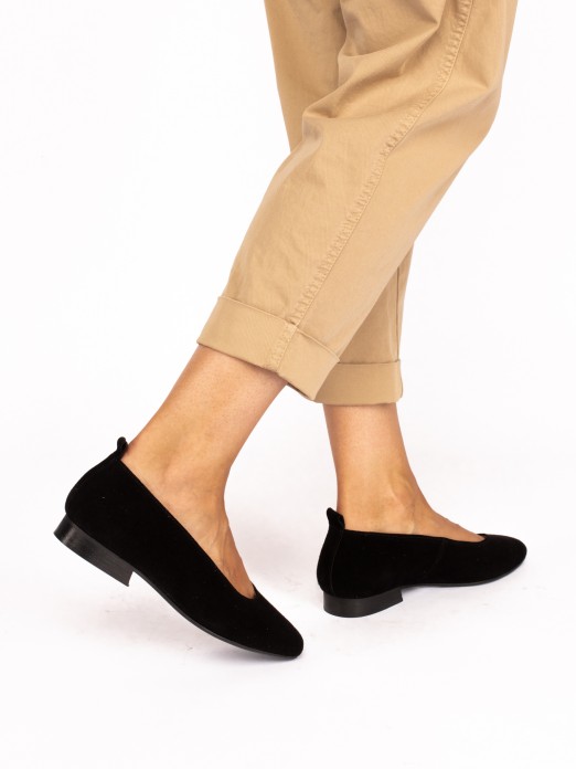 Low Heel Suede Shoes