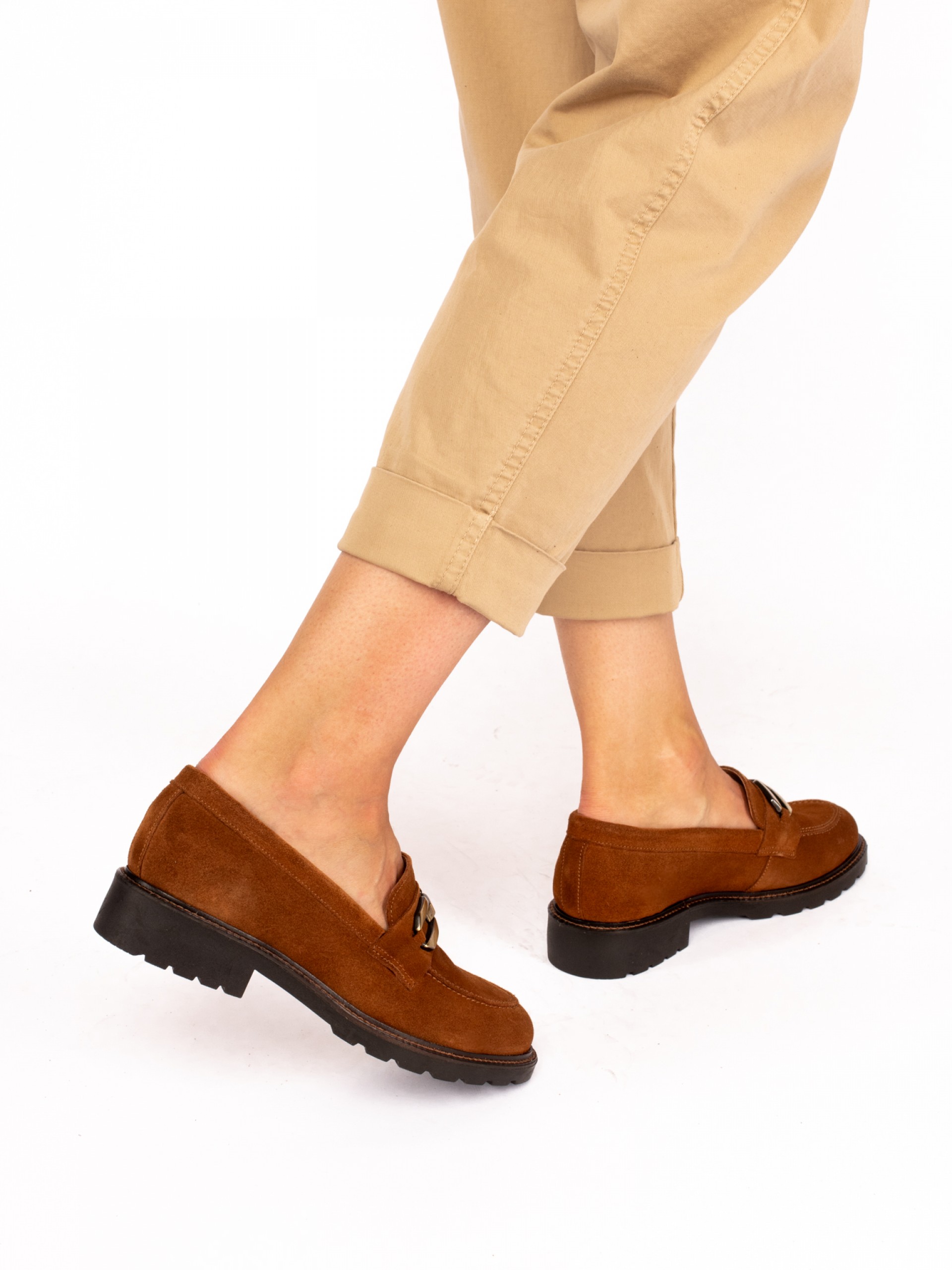 Classic Loafer with Chain in Suede