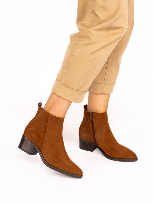 Suede Boot with Heel