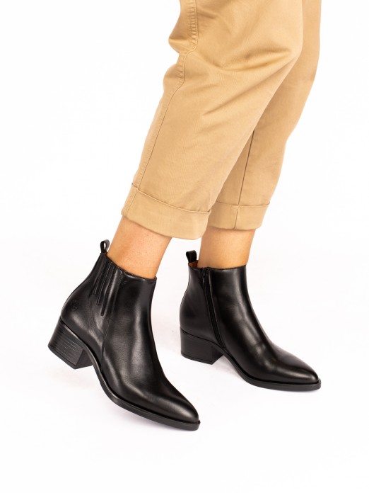 Leather Boot with Heel