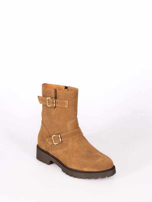 Low Biker Boots in Suede with Buckles