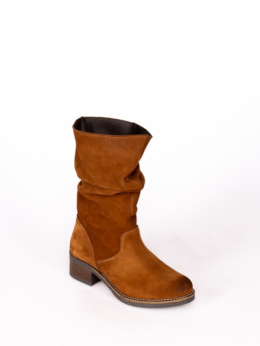 Mid-Calf Boot in Suede