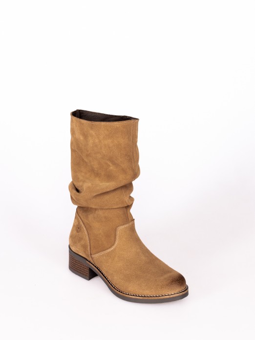 Mid-Calf Boot in Suede