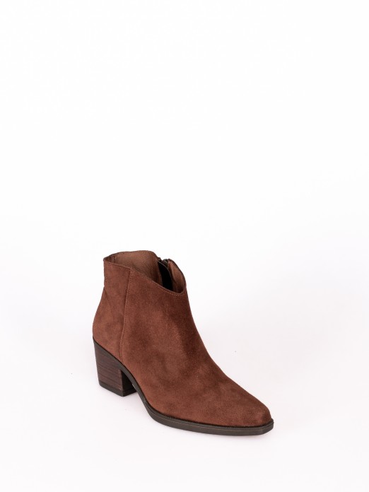 Short Ankle Boot in Suede