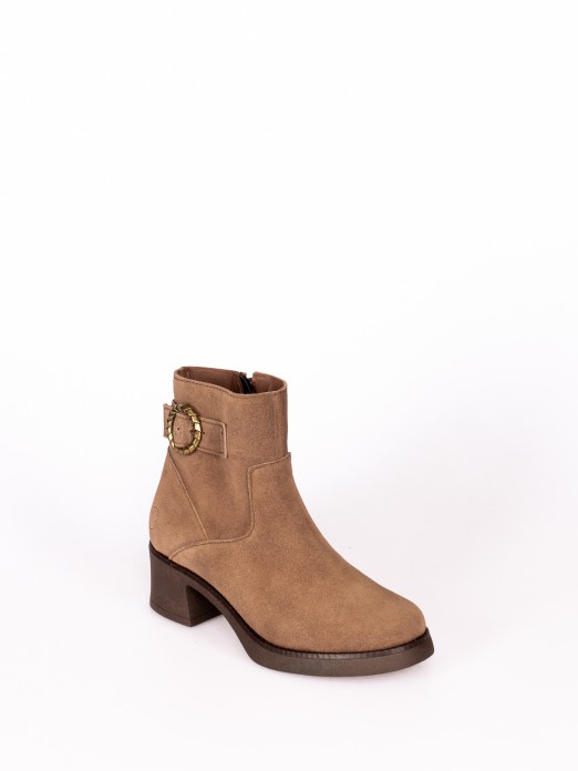 Heeled Ankle Boot in Suede