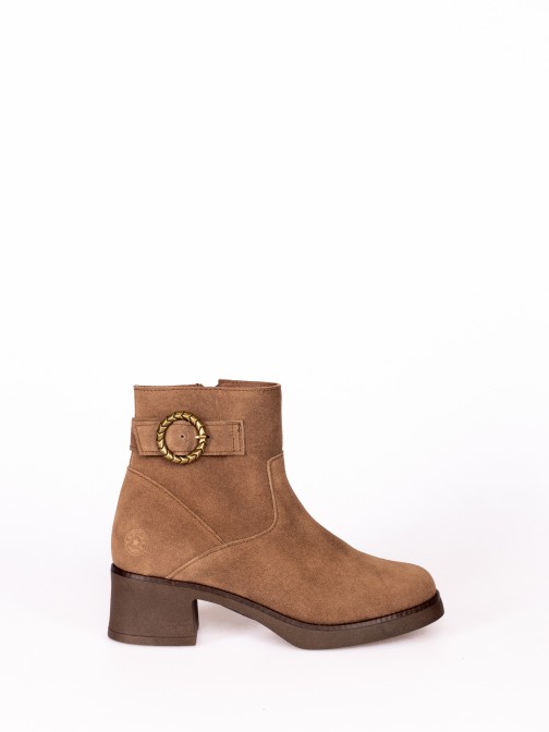 Heeled Ankle Boot in Suede