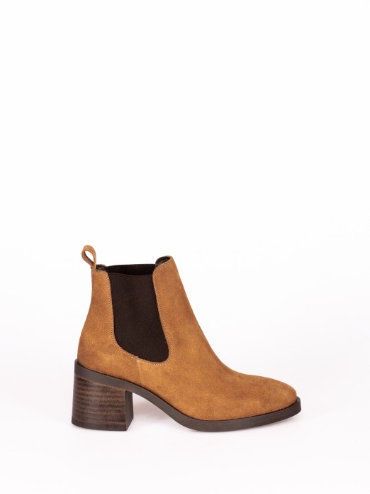 Suede Elastic Heel Ankle Boot